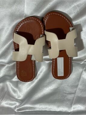 Cream Leather Slide Sandals on Brown Footbed